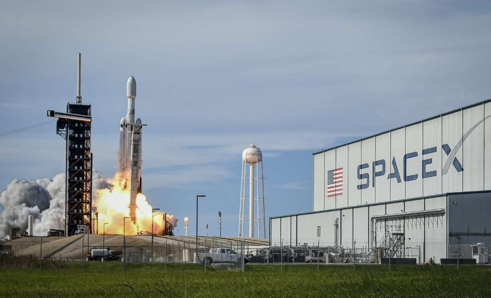 spacex.jpg