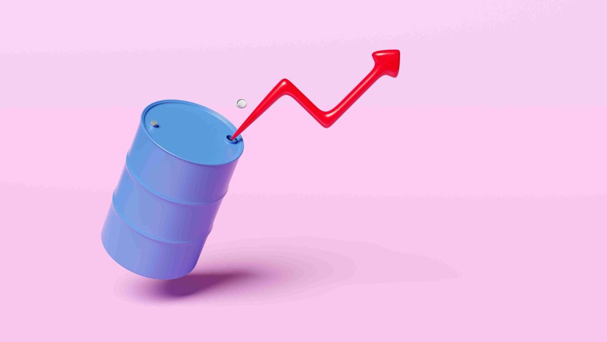 An oil barrel painted in blue with a red arrow extending out from its tip