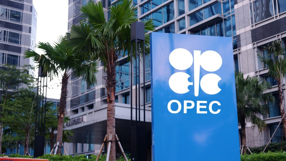 OPEC_logo_in_front_building_width_1200_format_JPEG.jpg