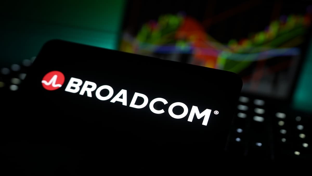avgo-broadcom-stock.jpg