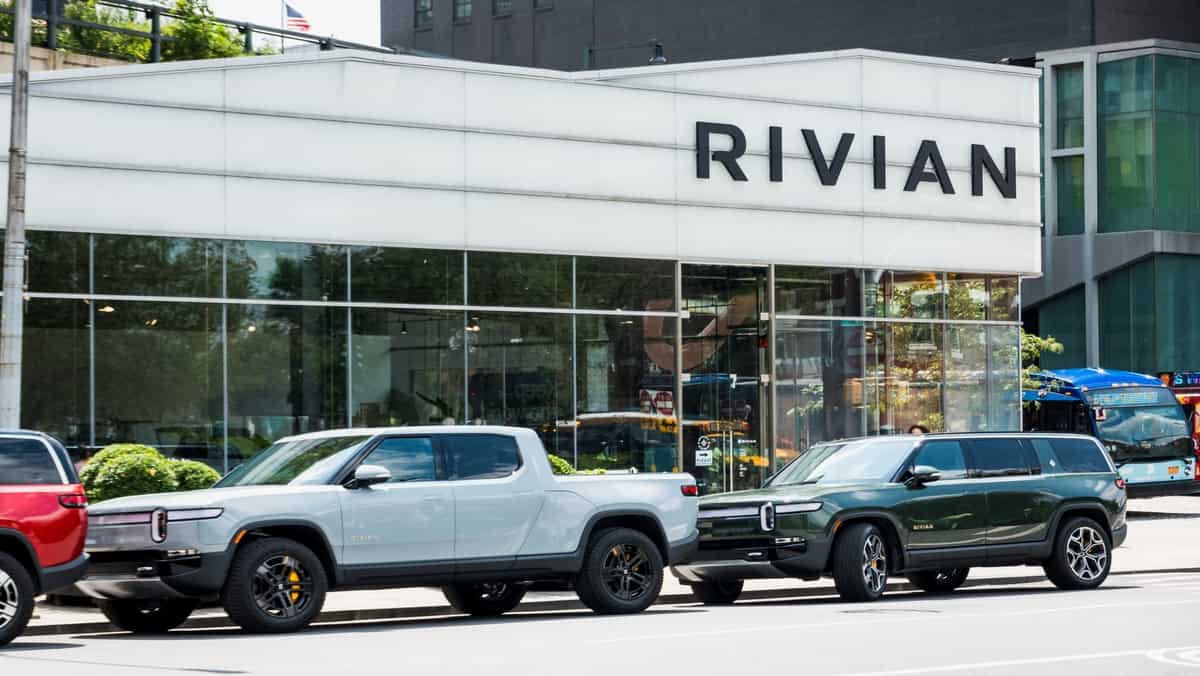 ev-stock-rivian-rivn.jpg