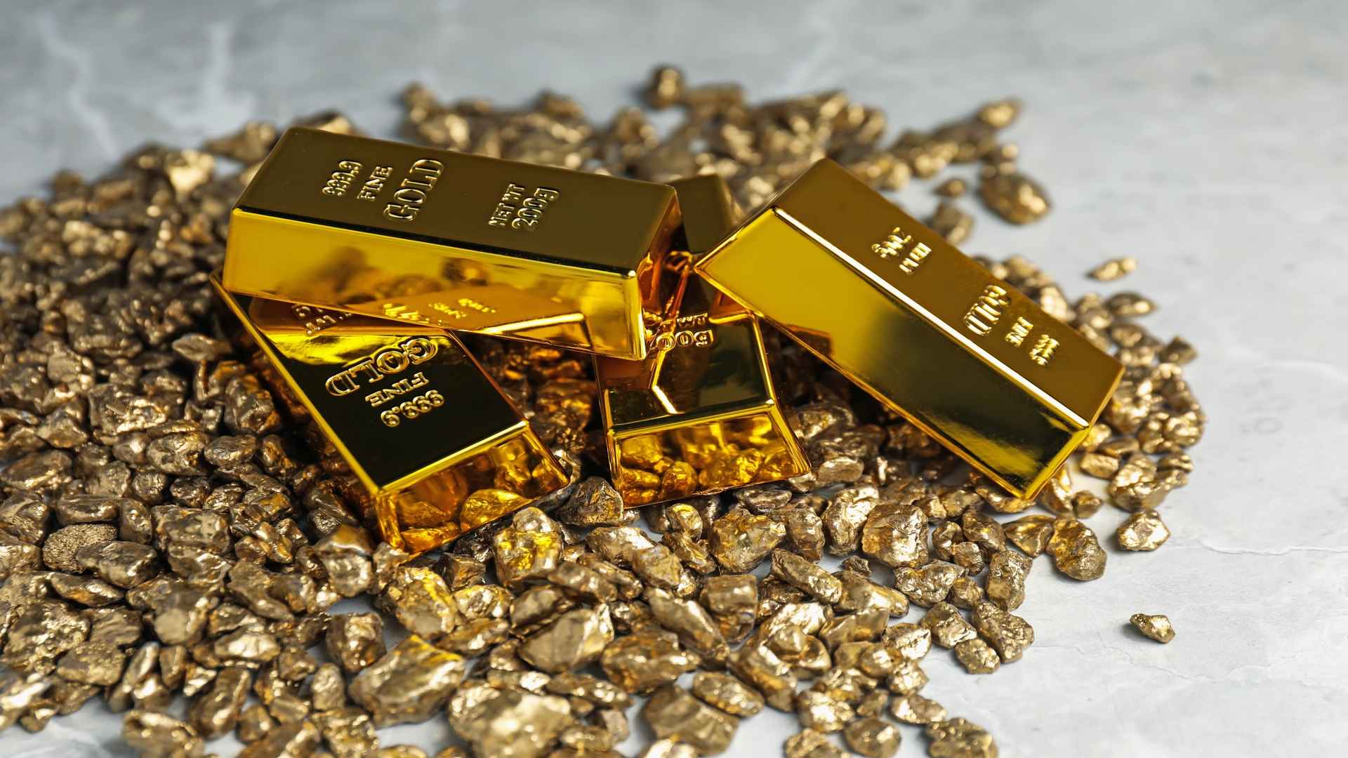 what affects the price of gold