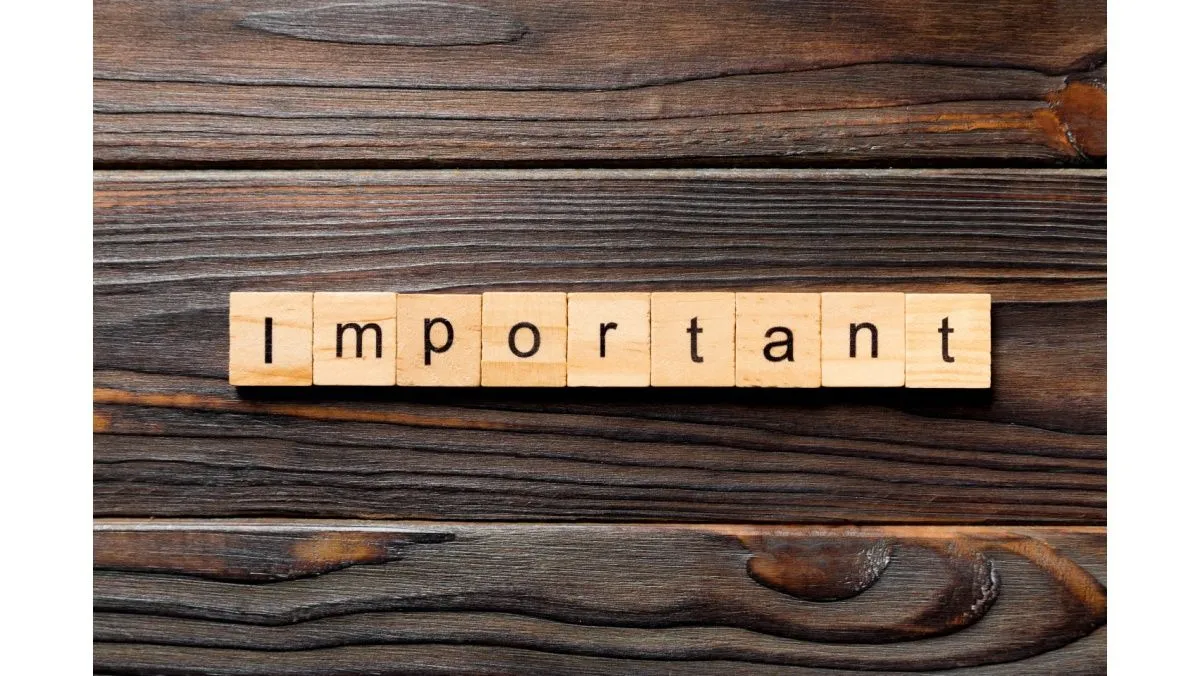important word written on wood block. important text on wooden table for your desing, concept