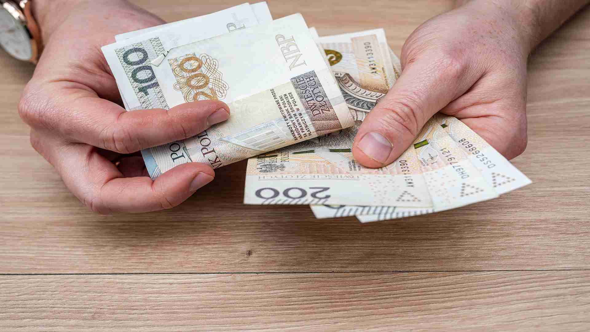 money-trade.jpg