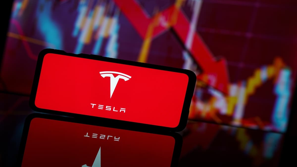 tesla-tsla-stock.jpg