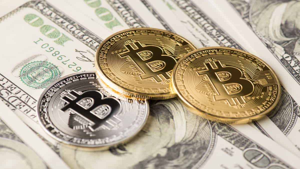will-bitcoin-take-over-as-reserve-currency.jpg